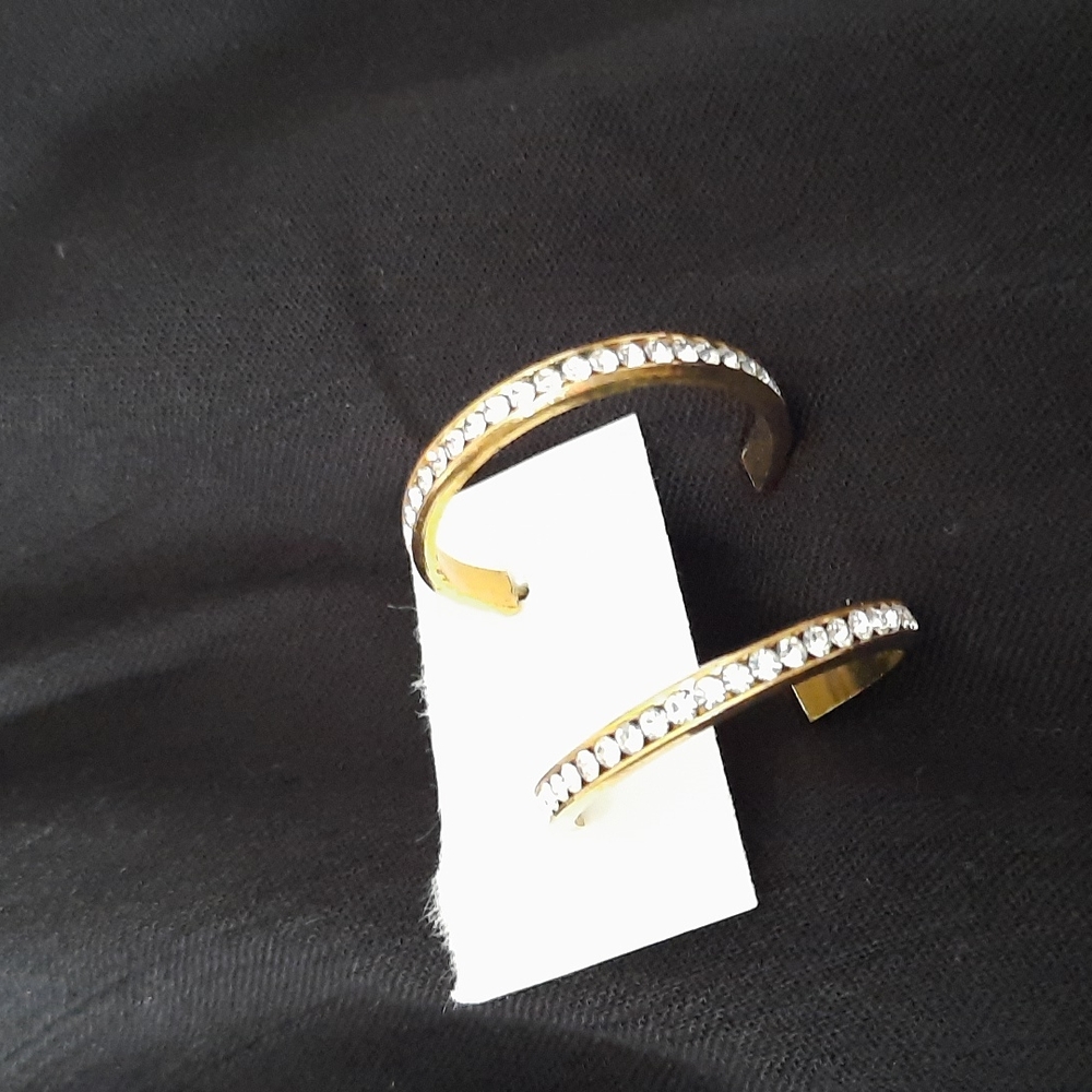 Hoop earings
